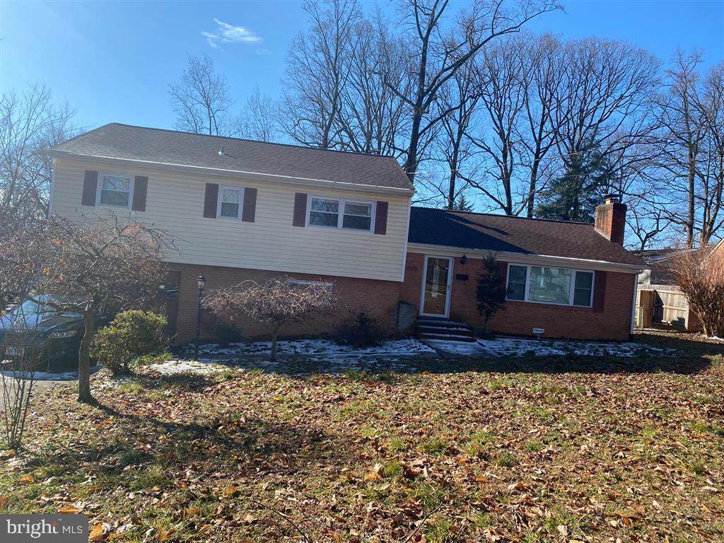 1505 Forest Lane - Photo 1