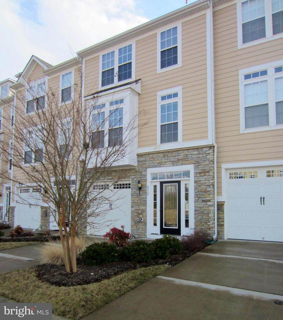 212 Monroe Point Drive - Photo 1