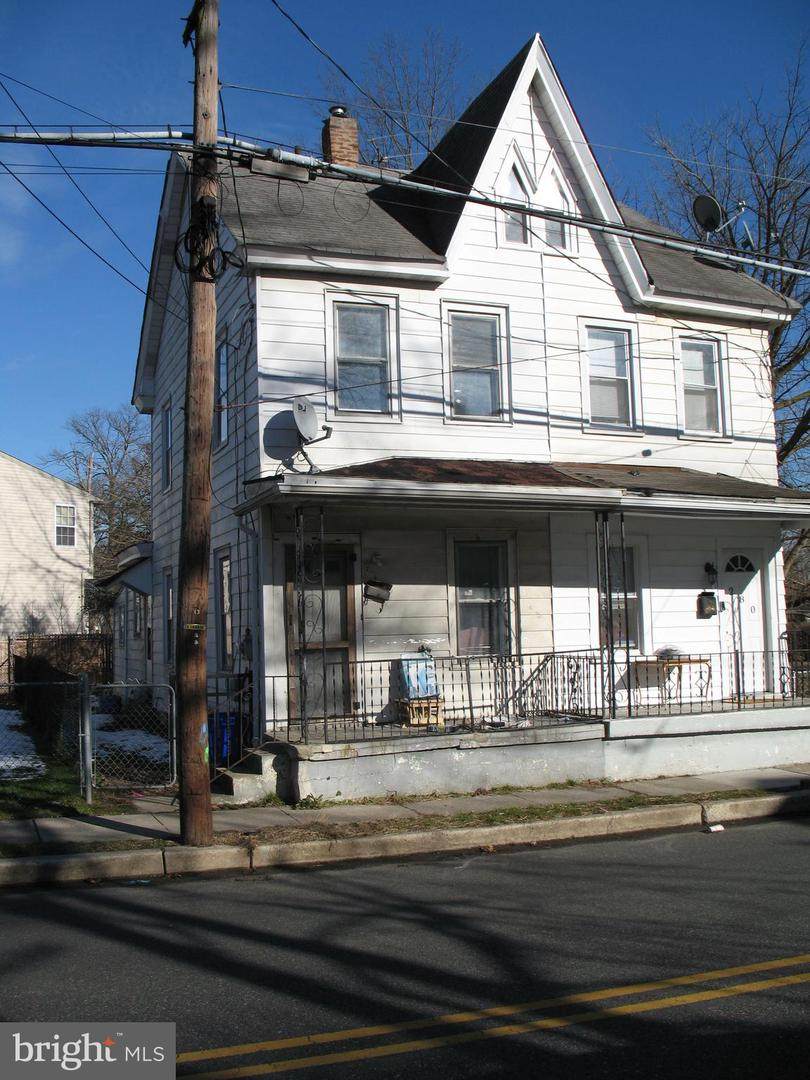 278 Barber Avenue - Photo 1