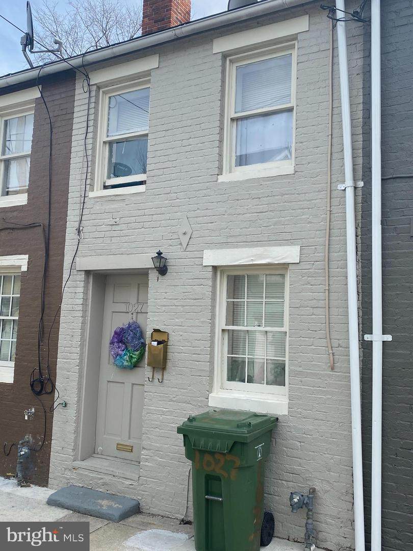 1027 Booth Street - Photo 1