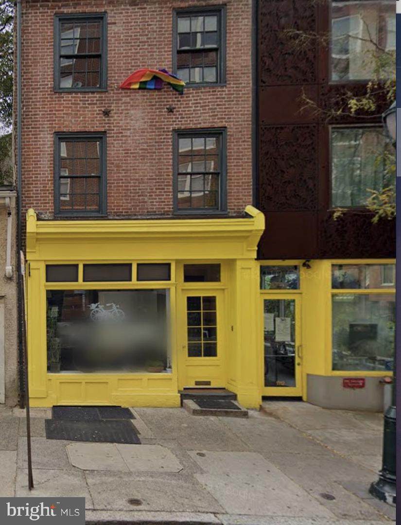 1112 Locust Street - Photo 1