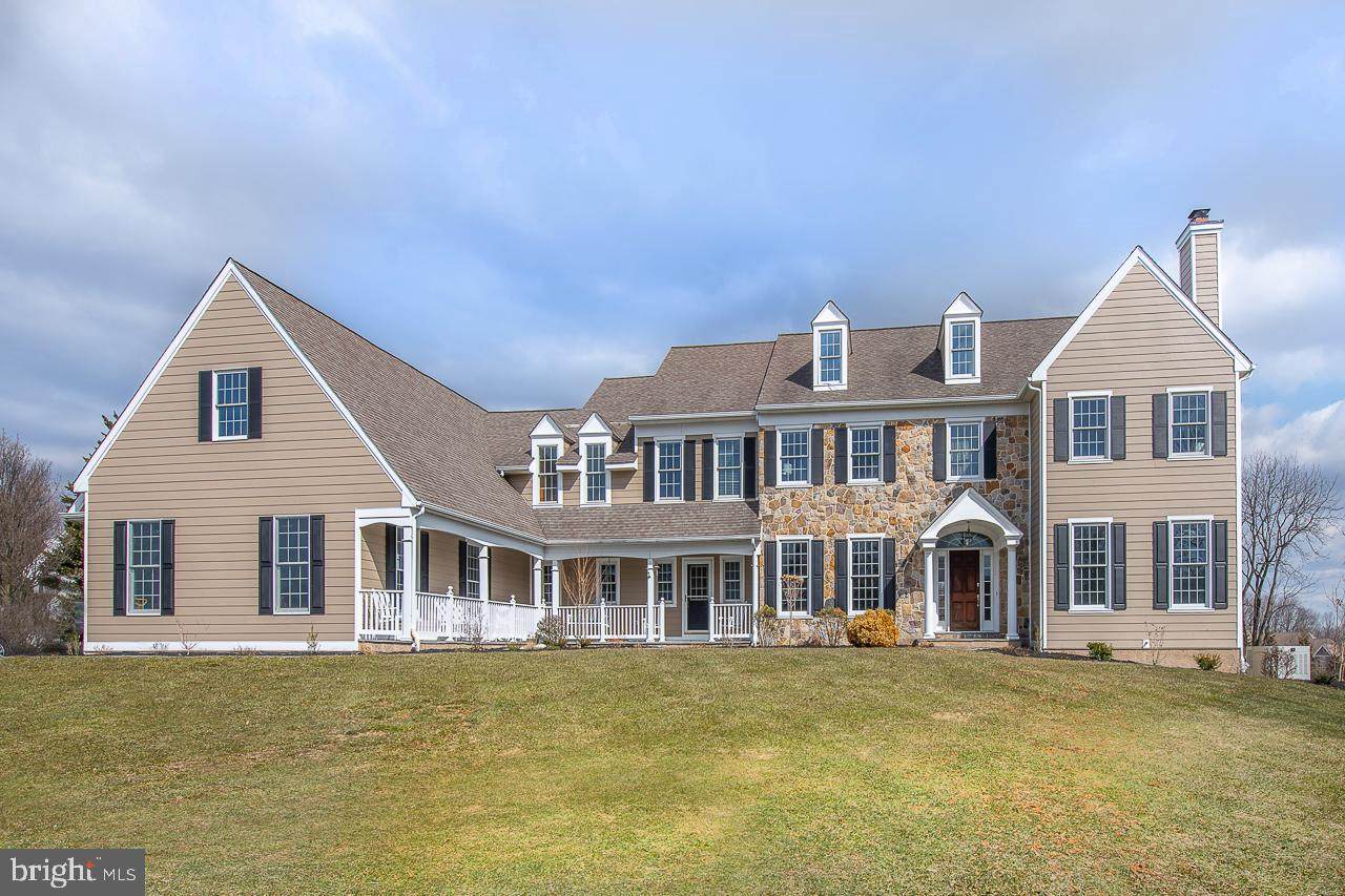 8 Somerset Lane - Photo 1
