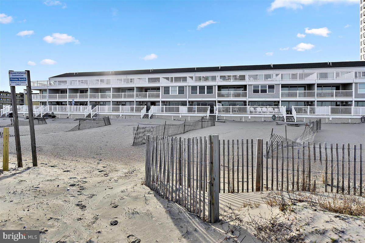 4701 Atlantic Avenue - Photo 1