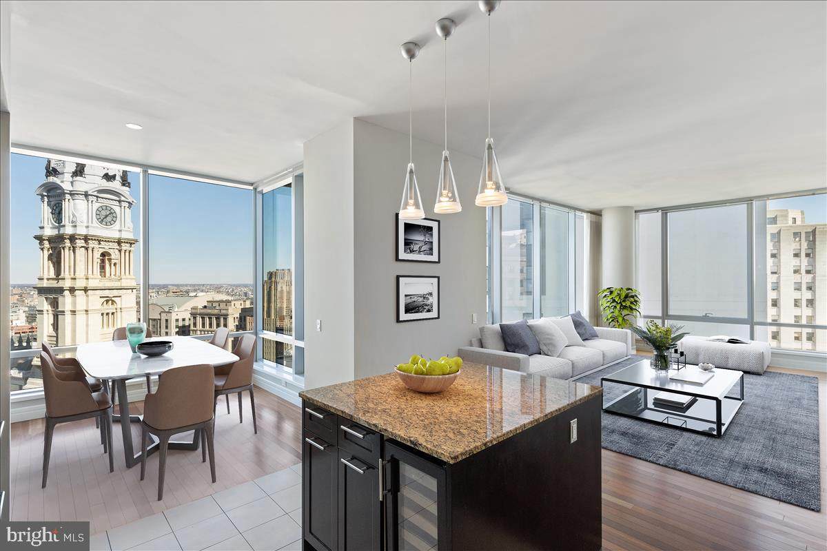 1414 Penn Square - Photo 1