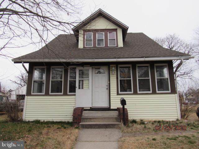 621 Delaware Street - Photo 1