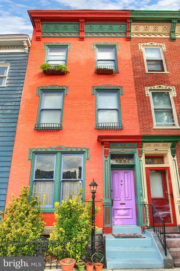 224 Verbeke Street - Photo 1