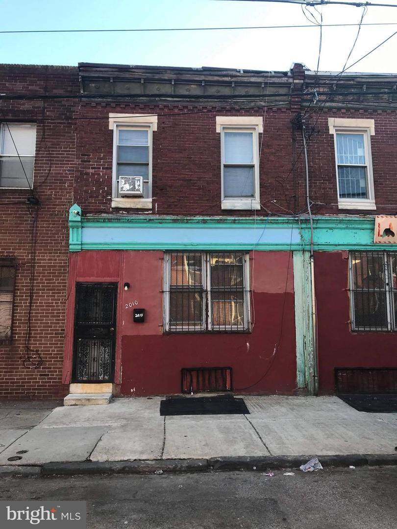 2010 Dickinson Street - Photo 1