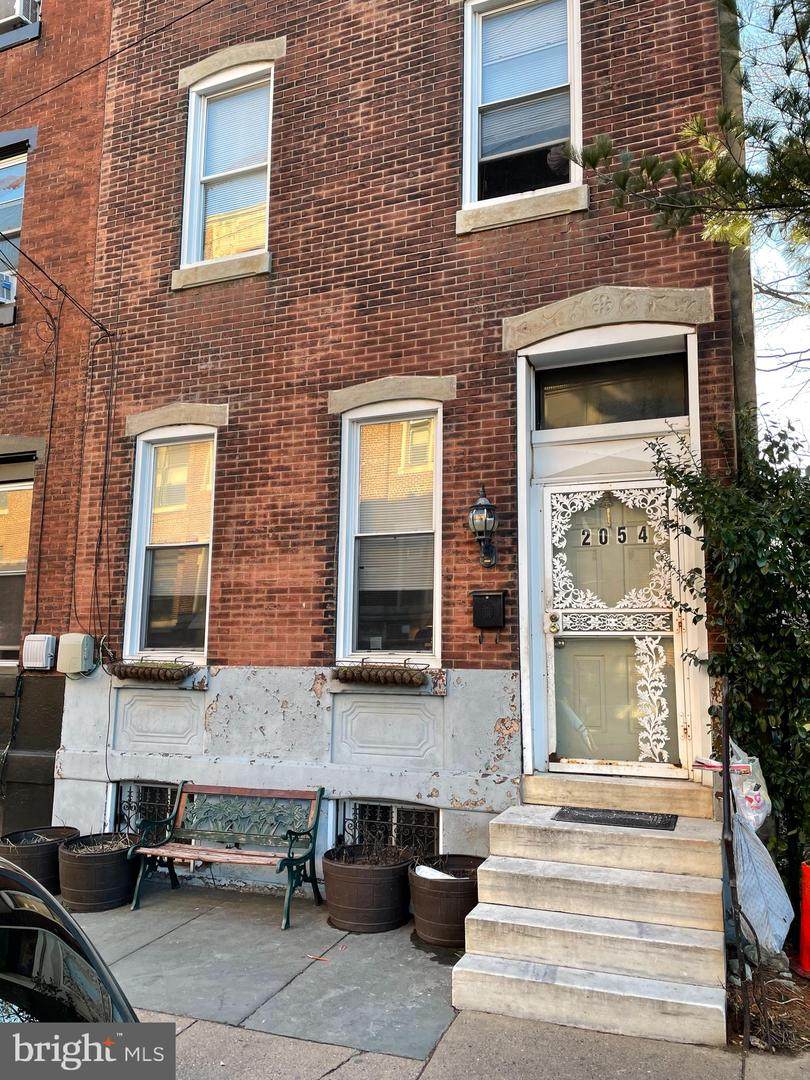 2050 Cumberland Street - Photo 1