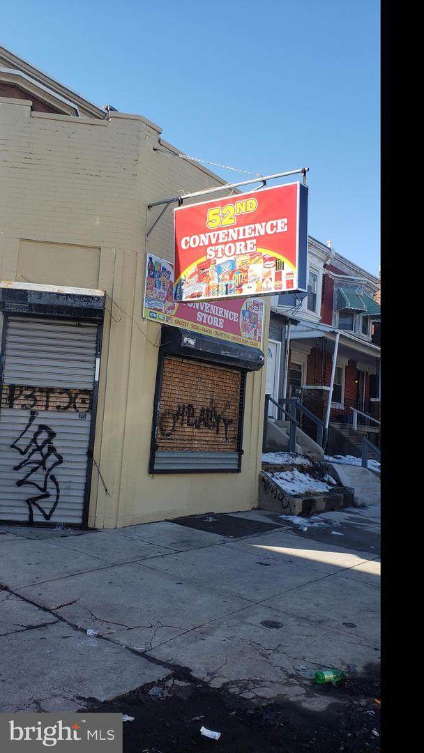 204 52ND Street - Photo 1