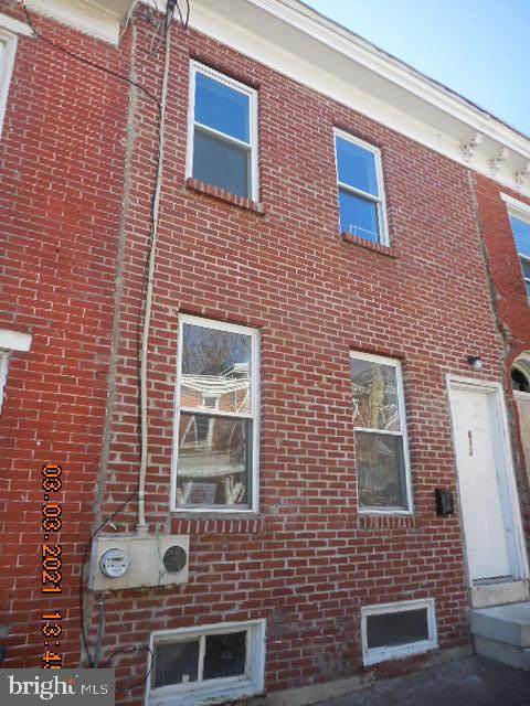 812 7TH Street - Photo 1