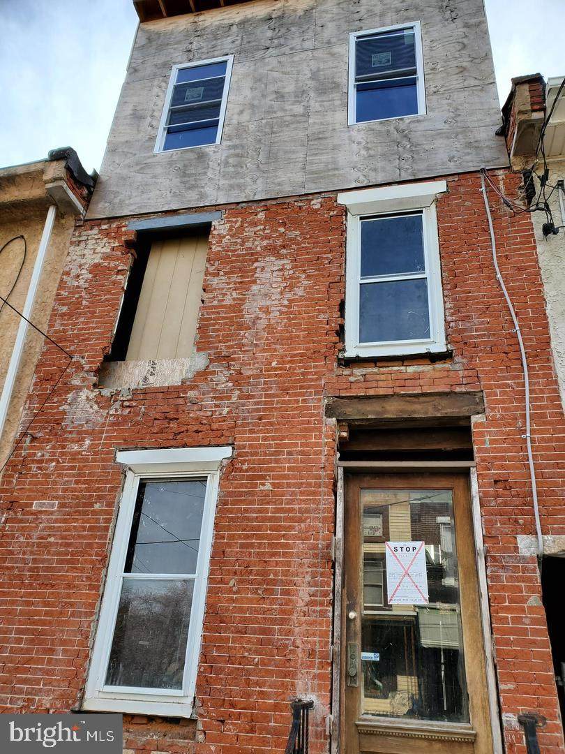 1820 Plum Street - Photo 1
