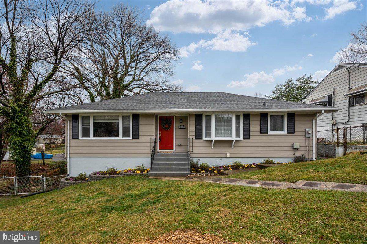 216 Parker Avenue - Photo 1