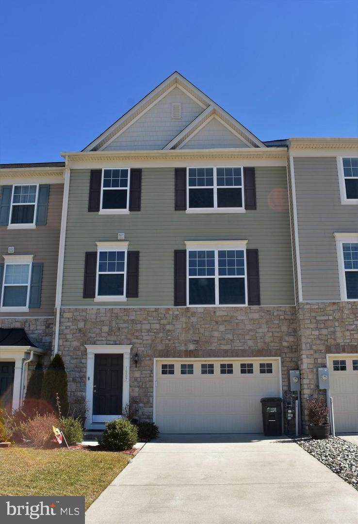 1907 River Vista Drive - Photo 1