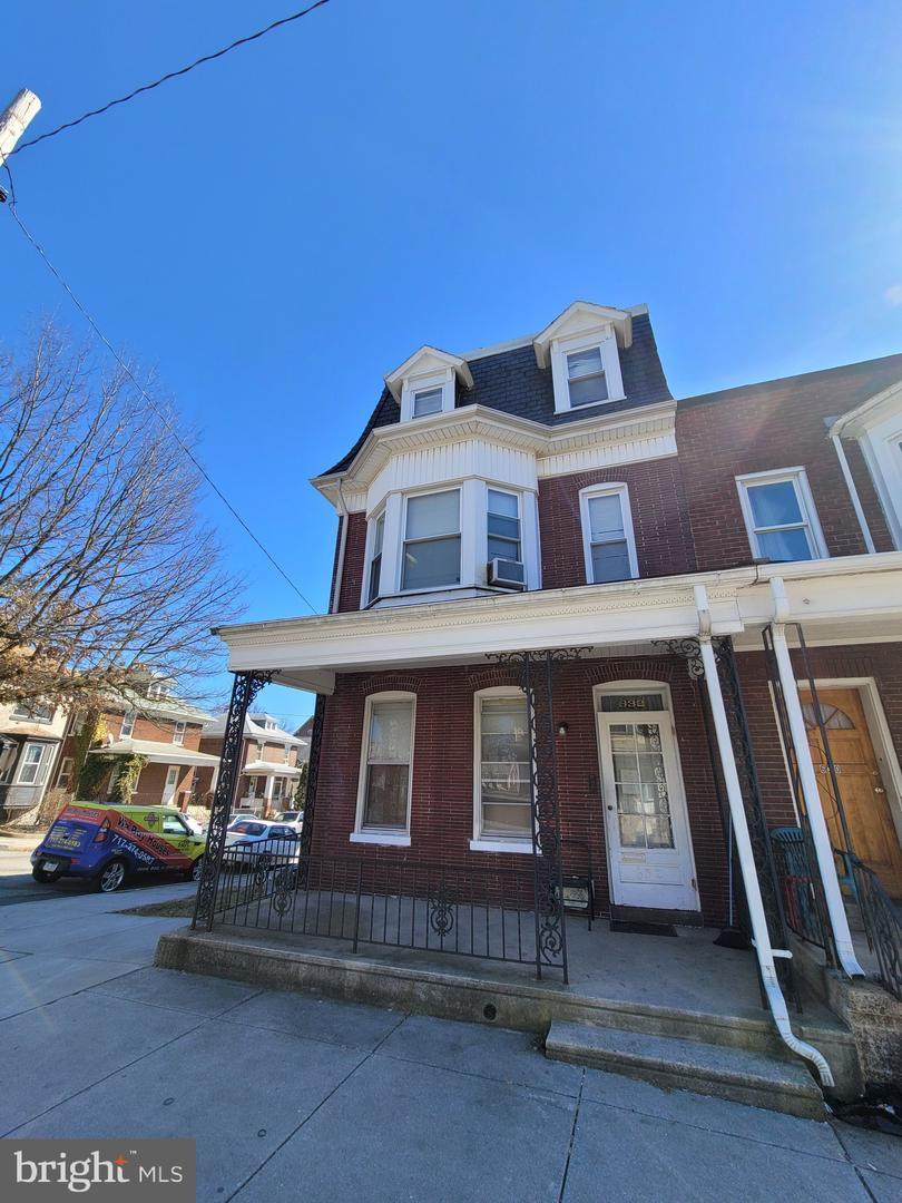 632 Wallace Street - Photo 1