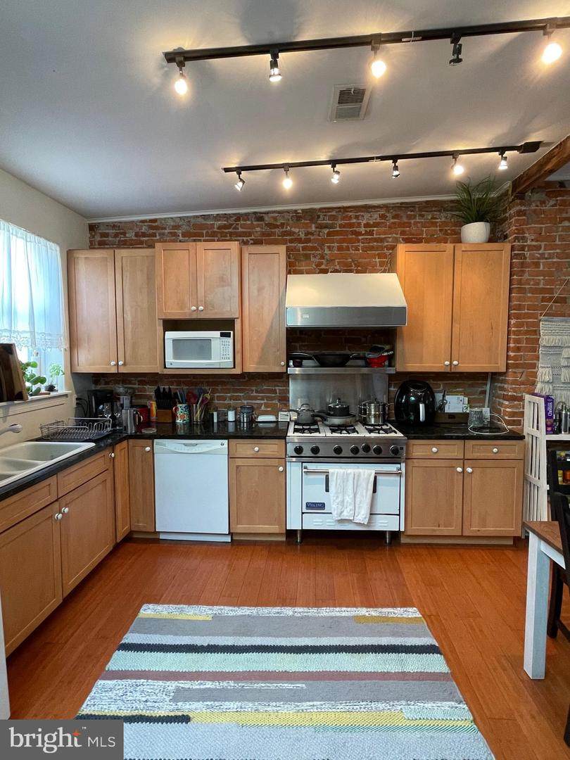 750 15TH Street - Photo 1