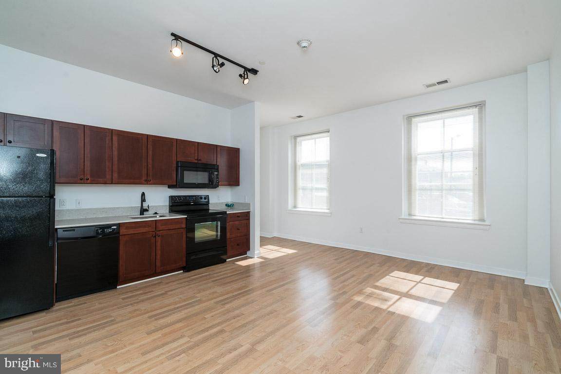 3300 Henry Avenue - Photo 1