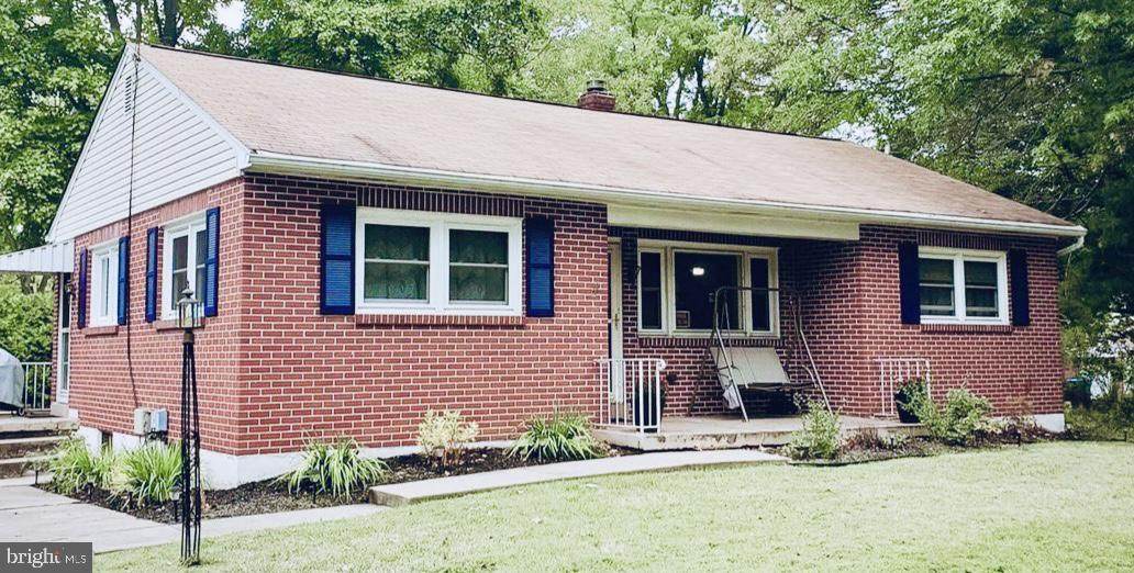 2120 Line Street - Photo 1