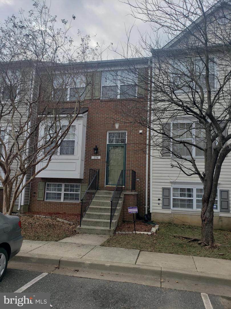 134 Perth Amboy Court - Photo 1