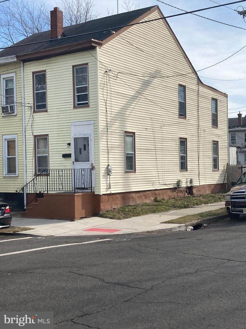 401 William - Photo 1