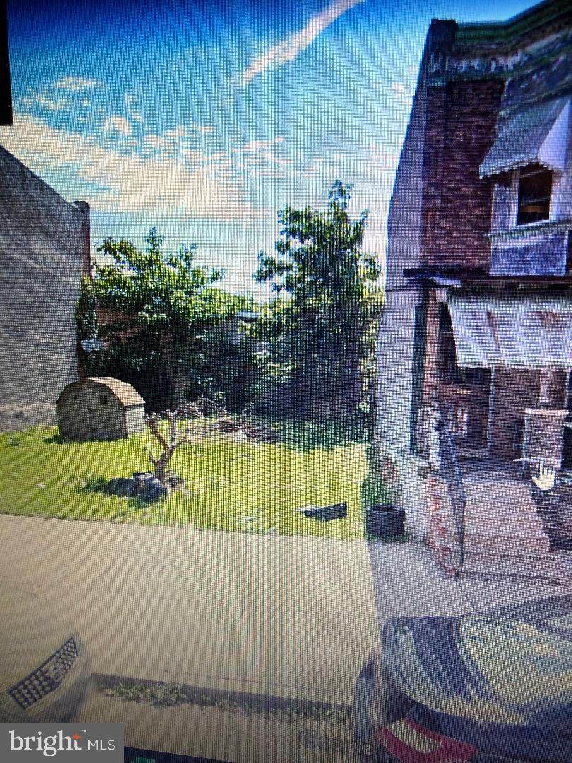 2557 28TH Street - Photo 1