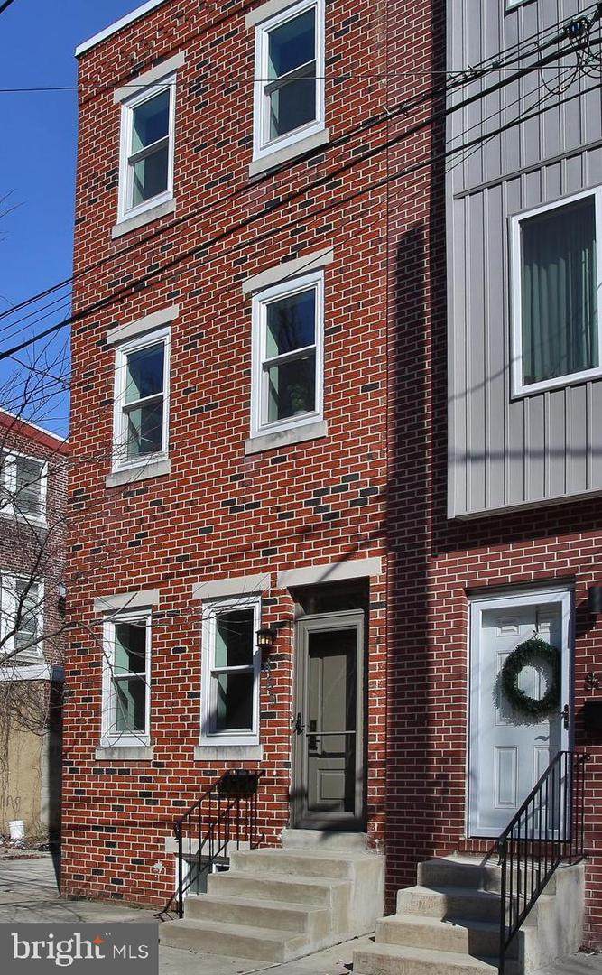 869 Uber Street - Photo 1