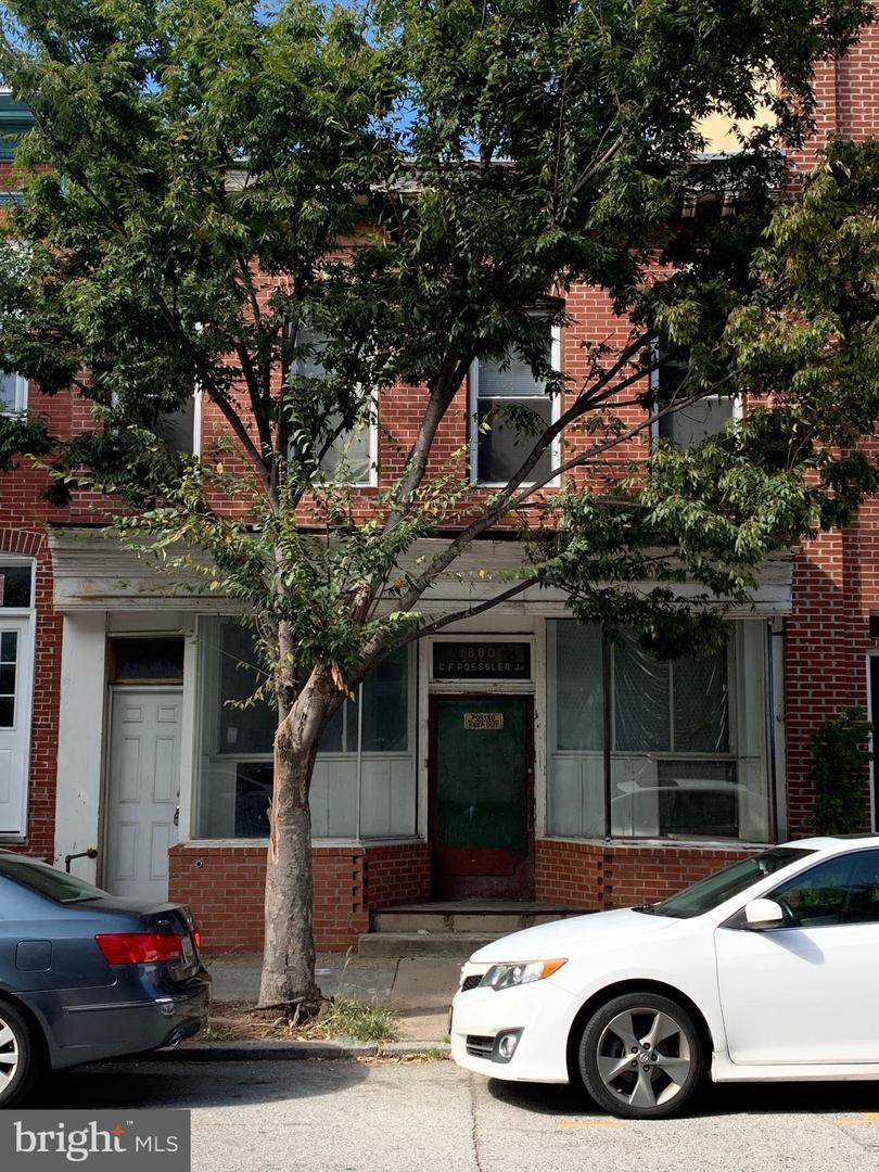 880 Washington Boulevard - Photo 1