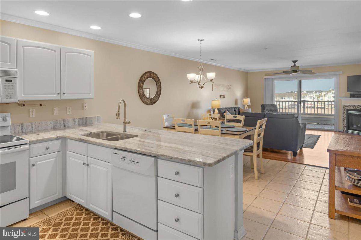 202 Heron Drive - Photo 1