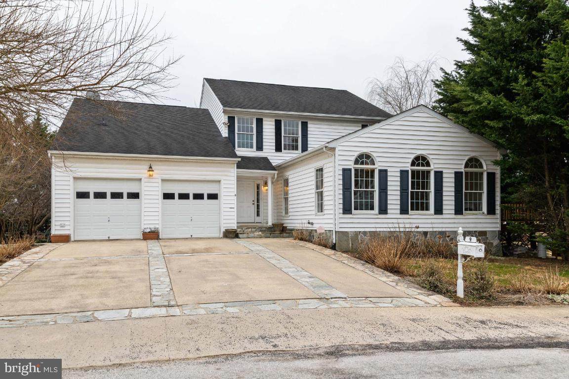 9 Gibbons Boulevard - Photo 1