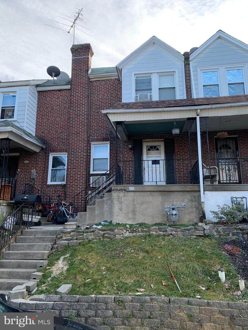 220 Laurel Road - Photo 1