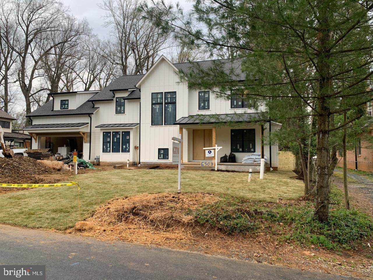 6503 81ST Street - Photo 1