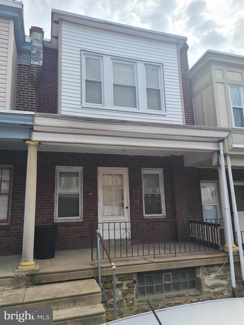 520 Ashmead Street - Photo 1