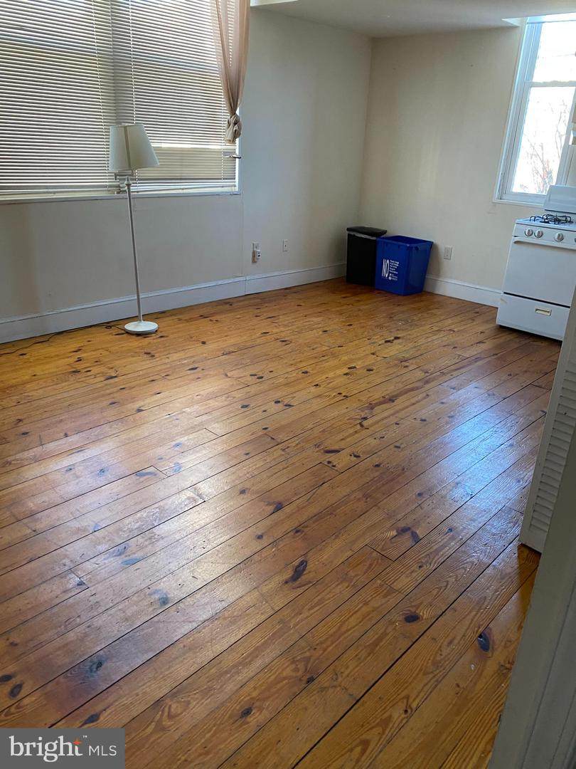 800 9TH Street - Photo 1