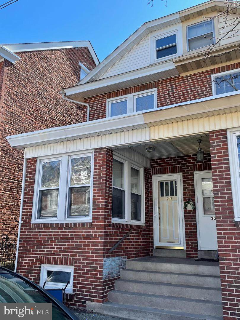 30 1/2 Chestnut Street - Photo 1