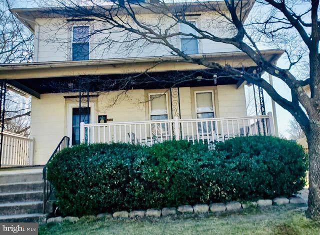 218 Chestnut Street - Photo 1