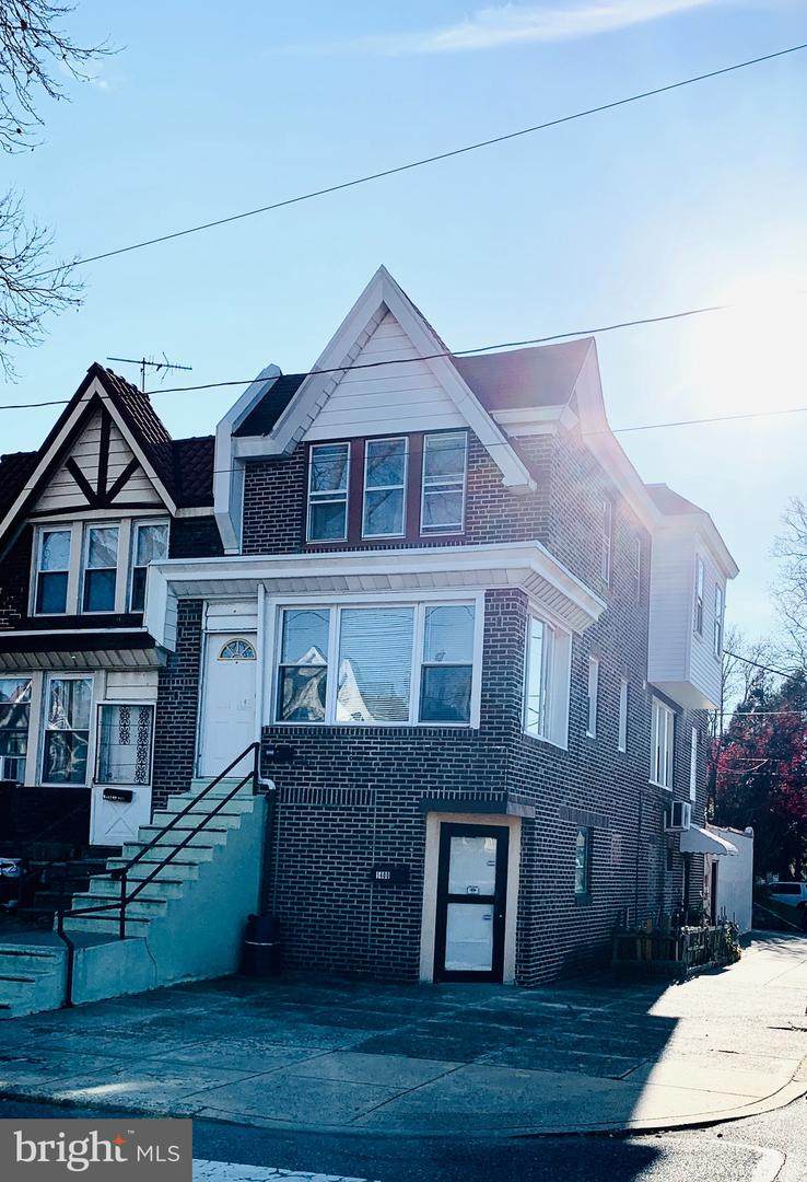 1400 Englewood Street - Photo 1