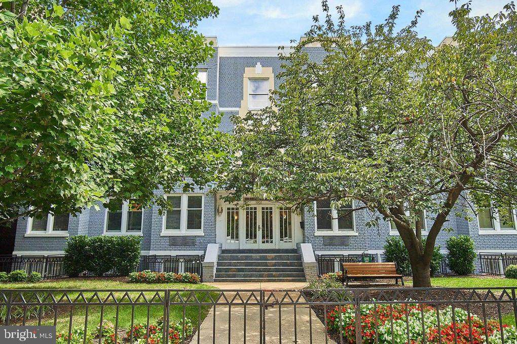 1901 16TH Street - Photo 1