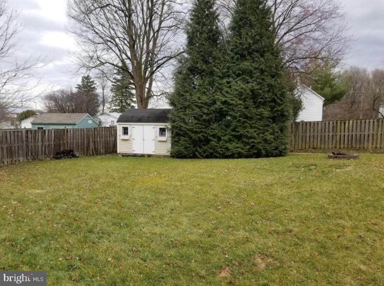 424 Blossom Drive - Photo 1