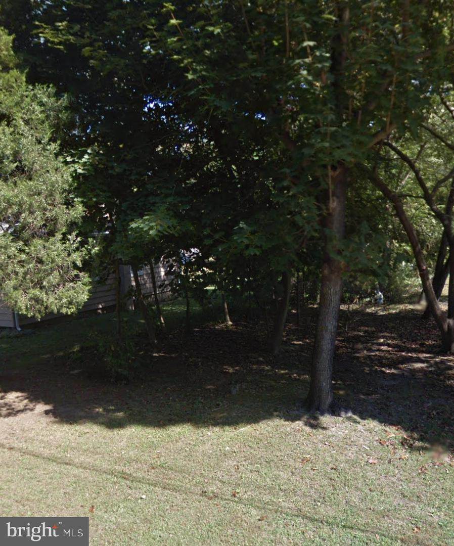 323 Myrtle Avenue - Photo 1