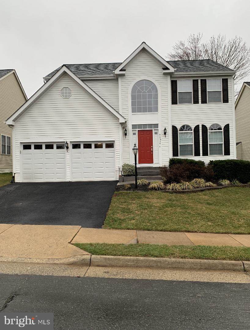 46839 Willowood Place - Photo 1
