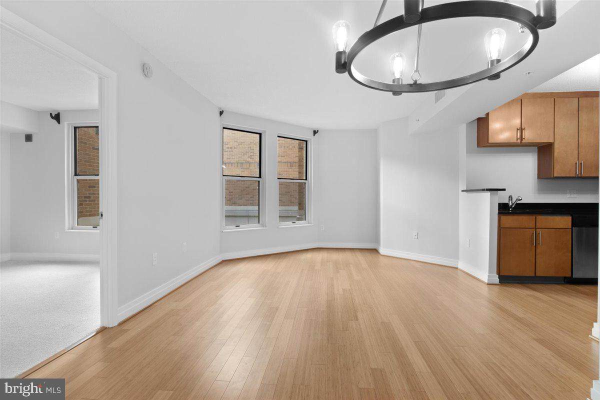 915 E Street - Photo 1