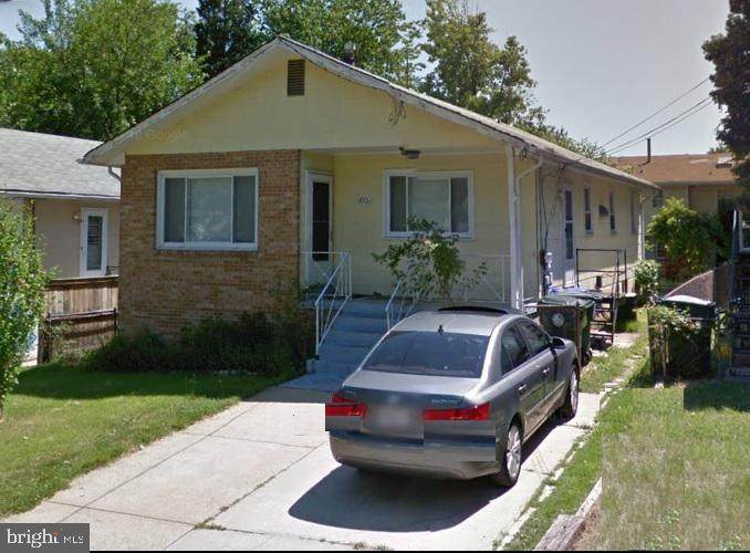 8721 36TH Avenue - Photo 1
