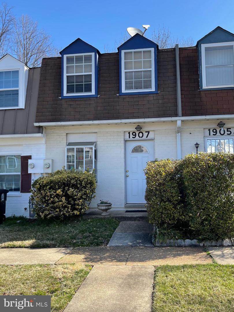 1907 Dutch Village Drive - Photo 1