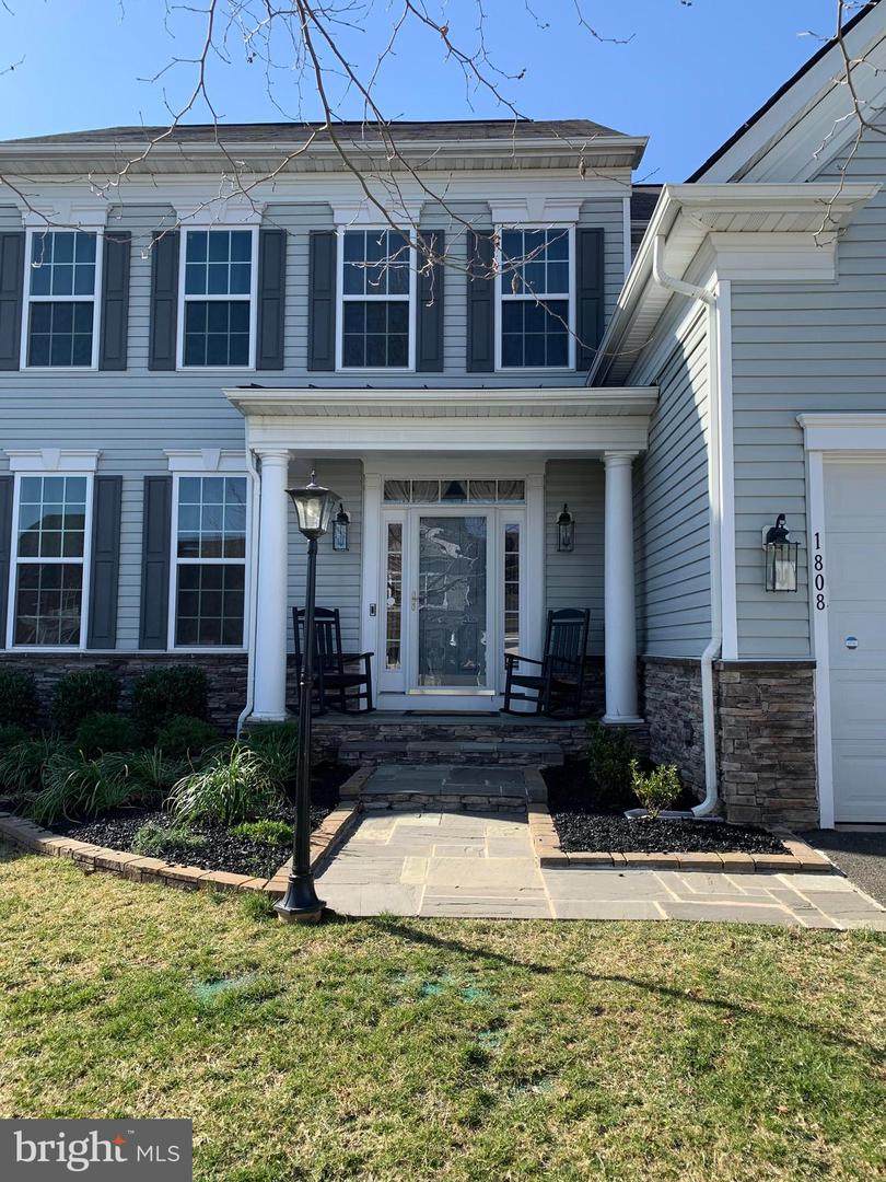 1808 Magnolia Circle - Photo 1