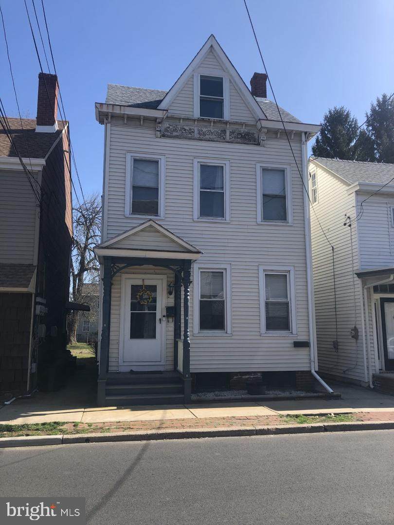 127 2ND Street - Photo 1