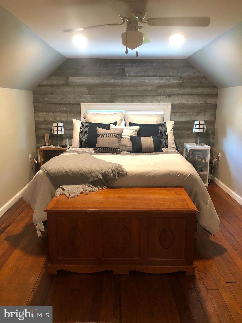 625 Braddock Avenue - Photo 1