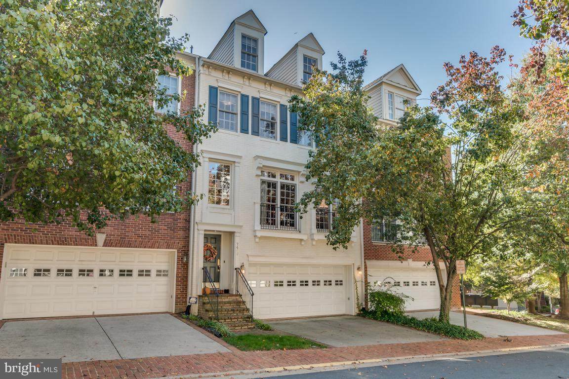 7449 Carriage Hills Drive - Photo 1