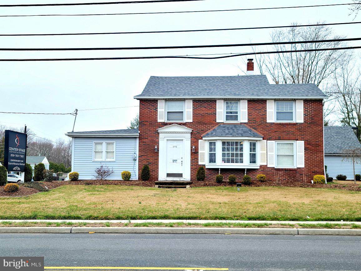 902 Laurel Road - Photo 1