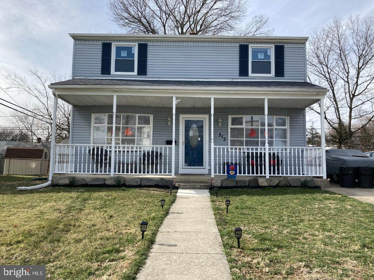 313 Love Lane - Photo 1