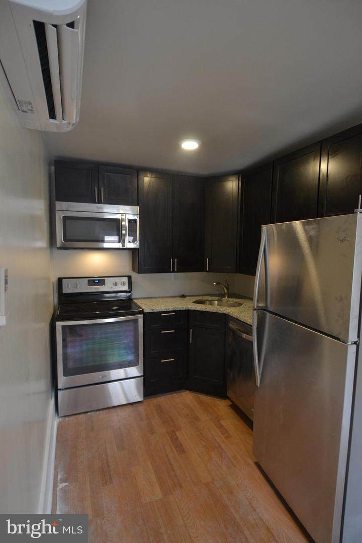 1510 Pine Street - Photo 1
