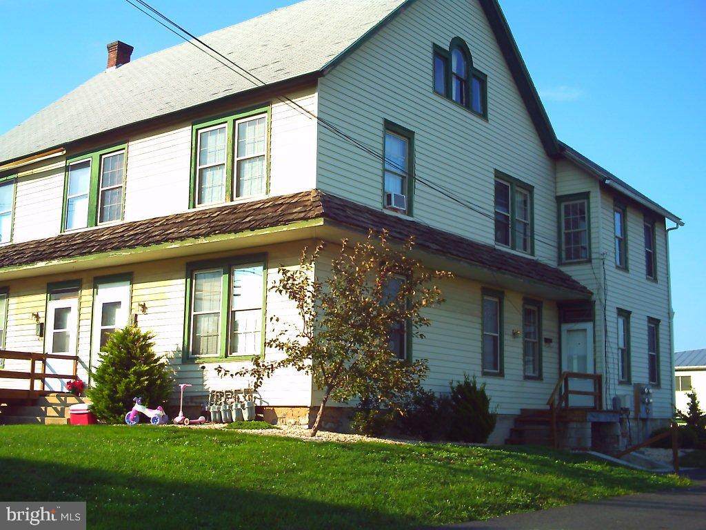 123-B Custer Avenue - Photo 1